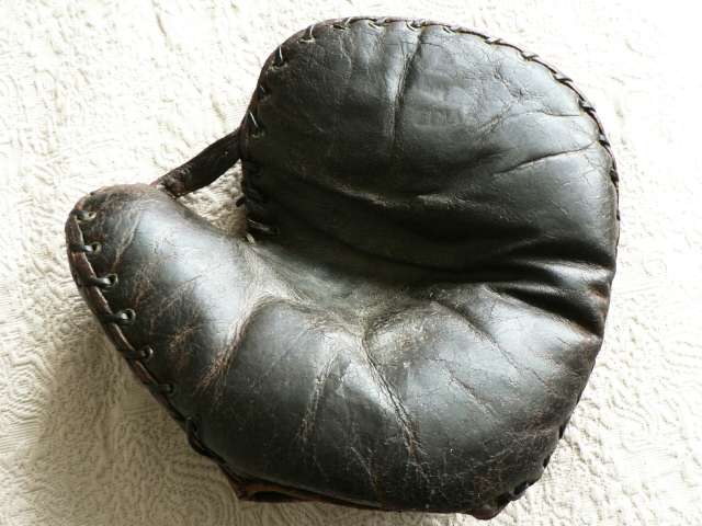 A.J. Reach Special Basemitt Front